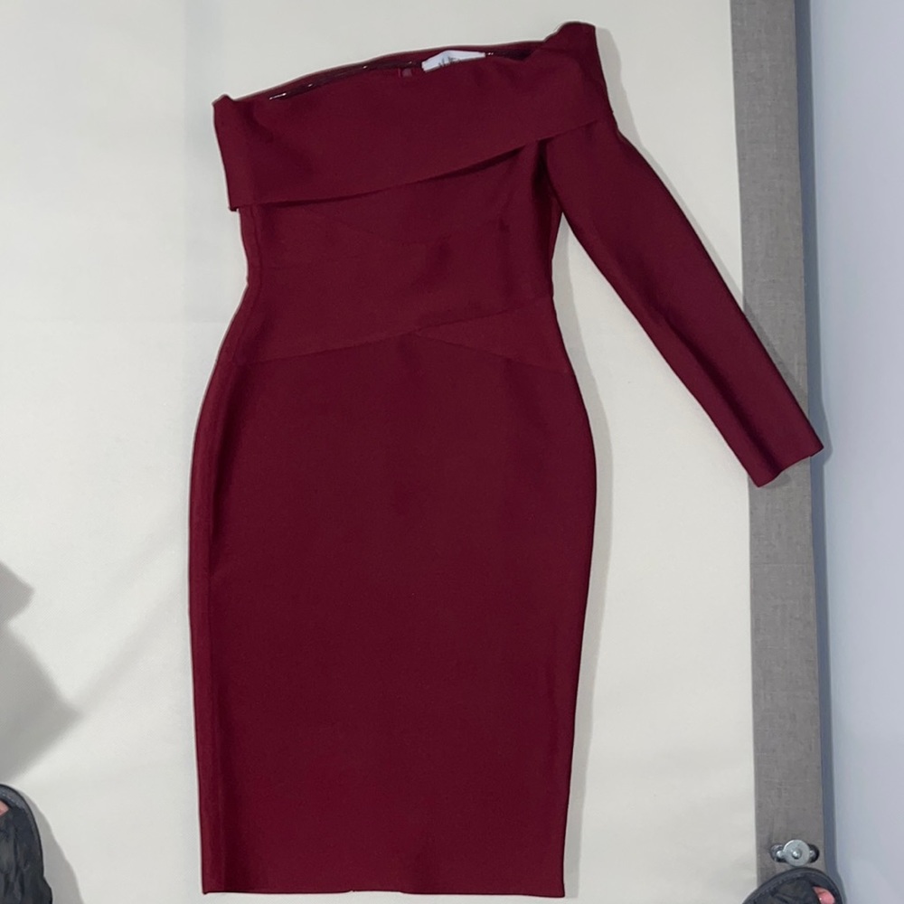 Alieva Size Large Deep Red Bandage Style Dress